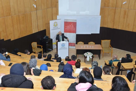Selçuk Üniversitesi Edebiyat Fakültesinde “Kültür ve Edebiyatımızda Mevlana” anlatıldı